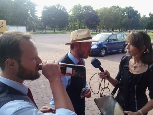Direktkandidaten geben Interview für Mitteldeutschen Rundfunk